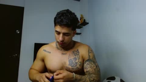 Darius Phoenix  online show from 12/15/25, 06:34