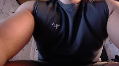 Snapshot of darius_wolfe chatting on 05/09/26, 01:16 Darius online show from 05/09/26, 01:16