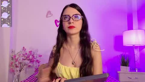 dark_angell77 online show from 04/08/26, 11:10