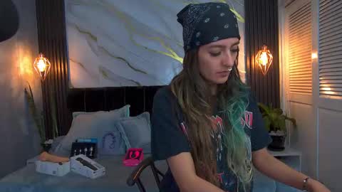Snapshot of dark_dominika chatting on 05/21/26, 01:07 dark_dominika online show from 05/21/26, 01:07