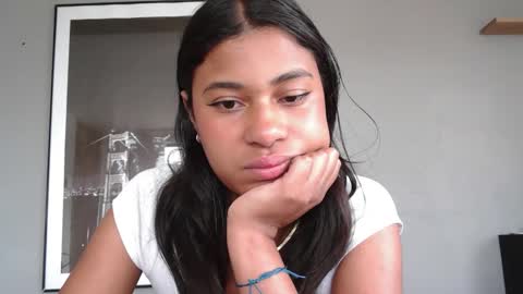 Sofia online show from 01/14/26, 04:01