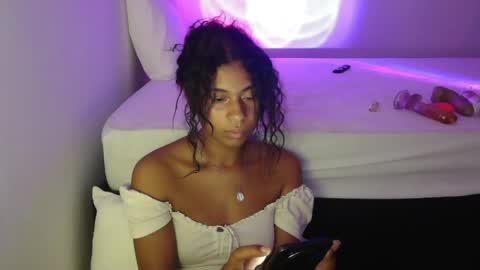 Snapshot of dark_enchantress_ chatting on 03/21/26, 08:19 Sofia online show from 03/21/26, 08:19