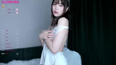 Ester online show from 09/12/25, 01:55