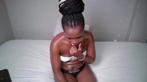 dark_lovly online show from 02/03/26, 06:40