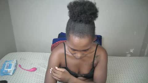 dark_lovly online show from 02/28/26, 05:14