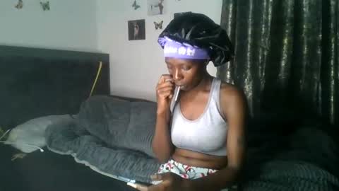 Snapshot of dark_mellanin chatting on 06/21/26, 05:59 dark_mellanin online show from 06/21/26, 05:59