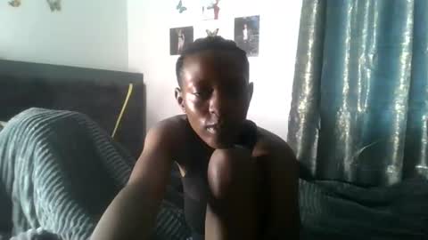 Snapshot of dark_mellanin chatting on 06/23/26, 06:33 dark_mellanin online show from 06/23/26, 06:33