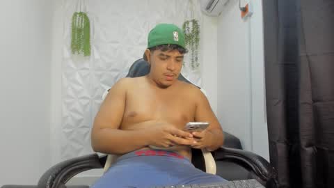 Snapshot of darkalphax01 chatting on 01/18/26, 02:32 darkalphax01 online show from 01/18/26, 02:32