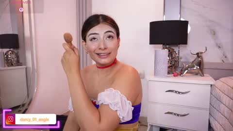 Angel Darcy  online show from 04/10/26, 11:31