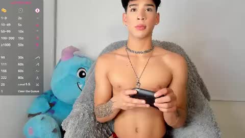 Snapshot of darkboy26_ chatting on 07/09/26, 02:37 Blake online show from 07/09/26, 02:37