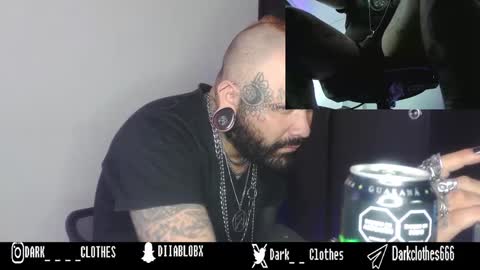 Snapshot of darkclothes chatting on 12/18/24, 09:29 darkclothes online show from 12/18/24, 09:29