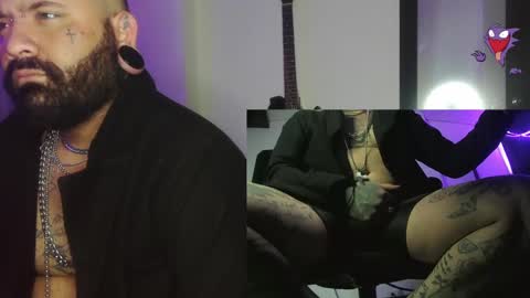 Snapshot of darkclothes chatting on 12/31/24, 04:38 darkclothes online show from 12/31/24, 04:38