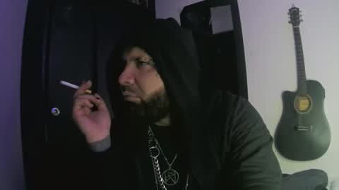 Snapshot of darkclothes chatting on 01/05/25, 07:28 darkclothes online show from 01/05/25, 07:28