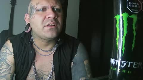 Snapshot of darkclothes chatting on 01/20/25, 06:32 darkclothes online show from 01/20/25, 06:32