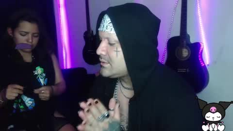 Snapshot of darkclothes chatting on 01/27/25, 12:22 darkclothes online show from 01/27/25, 12:22