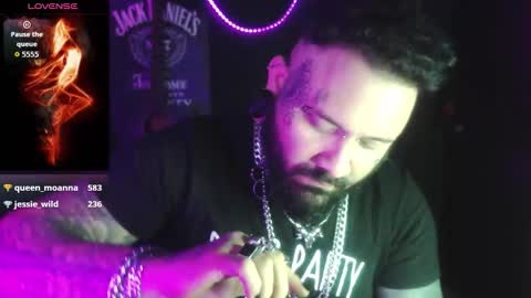 Snapshot of darkclothes chatting on 10/08/25, 07:50 darkclothes online show from 10/08/25, 07:50