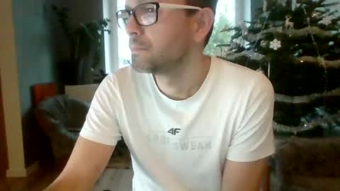 darkhaired34 online show from 12/30/24, 07:37