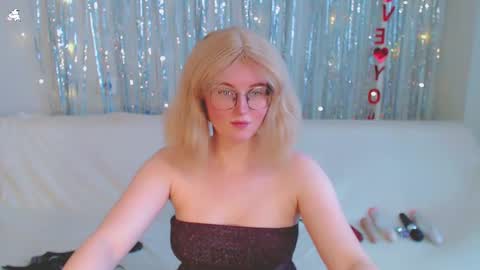 Kelly online show from 03/09/25, 09:13