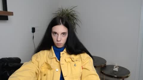 Snapshot of darklynx_ chatting on 11/28/25, 01:47 darklynx_ online show from 11/28/25, 01:47