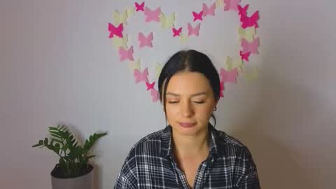 Snapshot of darkmichelle chatting on 11/09/25, 01:09 DarkMichelle online show from 11/09/25, 01:09