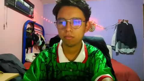 Snapshot of darknex_ chatting on 06/25/26, 05:12 Jose Ian online show from 06/25/26, 05:12