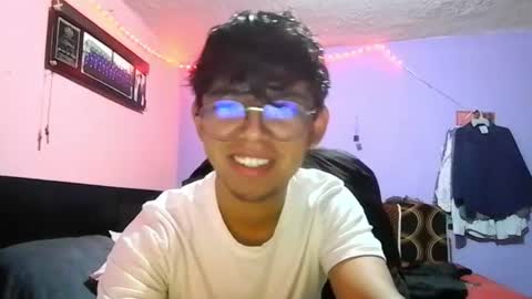 Snapshot of darknex_ chatting on 07/15/26, 06:40 Jose Ian online show from 07/15/26, 06:40