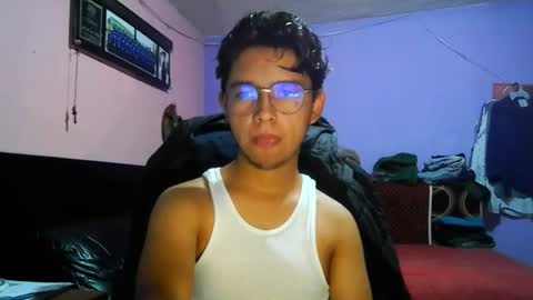 Snapshot of darknex_ chatting on 07/21/26, 05:10 Jose Ian online show from 07/21/26, 05:10