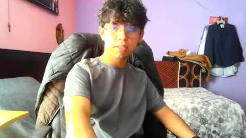 Snapshot of darknex_ chatting on 08/04/26, 09:50 Jose Ian online show from 08/04/26, 09:50