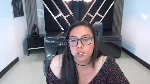 darknyx ch1 online show from 11/06/25, 11:15