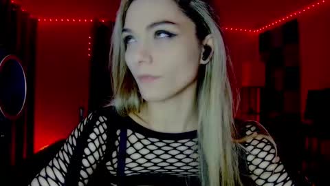 roseredgoddess online show from 11/19/25, 04:34