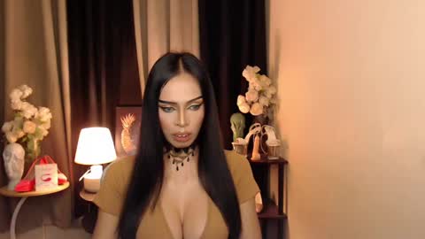 HAPPY BIRTHDAY MISTRESS MADRIANA online show from 02/04/25, 12:22