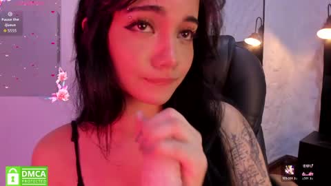 Snapshot of darky_doll chatting on 05/21/26, 12:06 Darky Doll online show from 05/21/26, 12:06