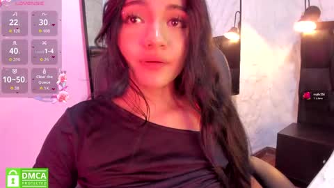 Snapshot of darky_doll chatting on 05/22/26, 11:32 Darky Doll online show from 05/22/26, 11:32