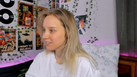 lina online show from 12/14/24, 08:40