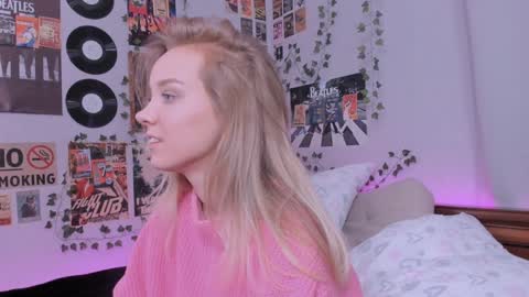 lina online show from 12/17/24, 11:49