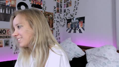 lina online show from 12/27/24, 06:14