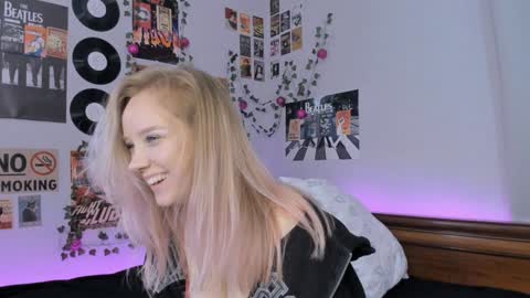 lina online show from 01/10/25, 11:29