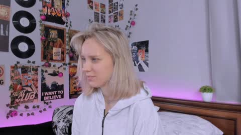 lina online show from 01/18/25, 08:30