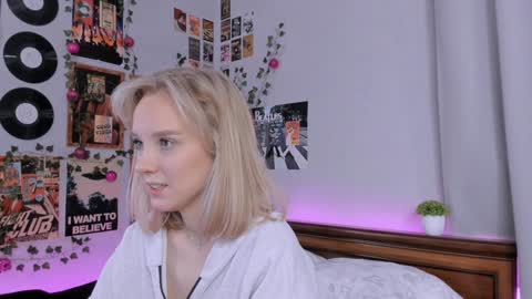 lina online show from 01/18/25, 11:33