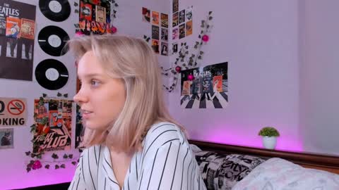 lina online show from 01/20/25, 08:40