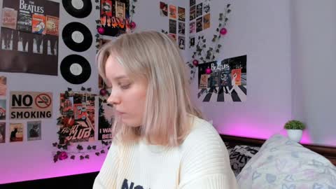 lina online show from 01/21/25, 08:32