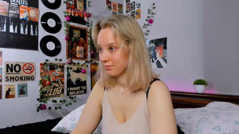 lina online show from 01/28/25, 08:26