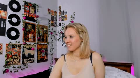 lina online show from 01/29/25, 02:30