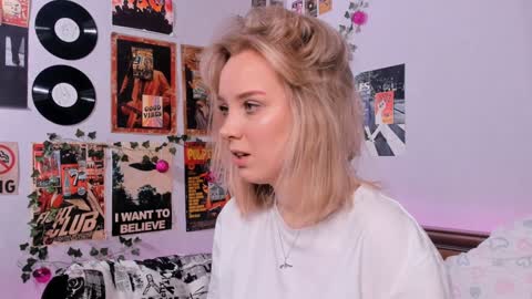 lina online show from 02/07/25, 11:45