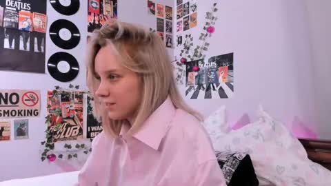 lina online show from 02/14/25, 08:37