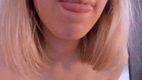 lina online show from 02/20/25, 02:29