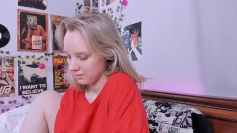 lina online show from 02/21/25, 02:50