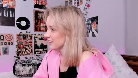 lina online show from 02/25/25, 12:47