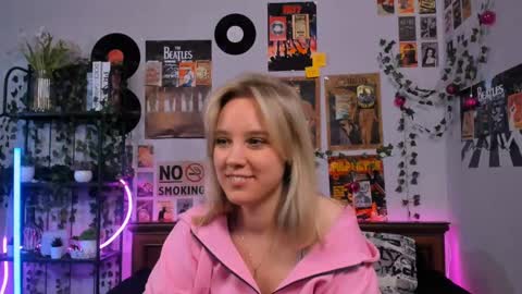 lina online show from 03/12/25, 12:10