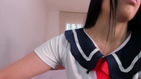 Snapshot of darling_spoiled chatting on 10/21/25, 12:17 darling online show from 10/21/25, 12:17